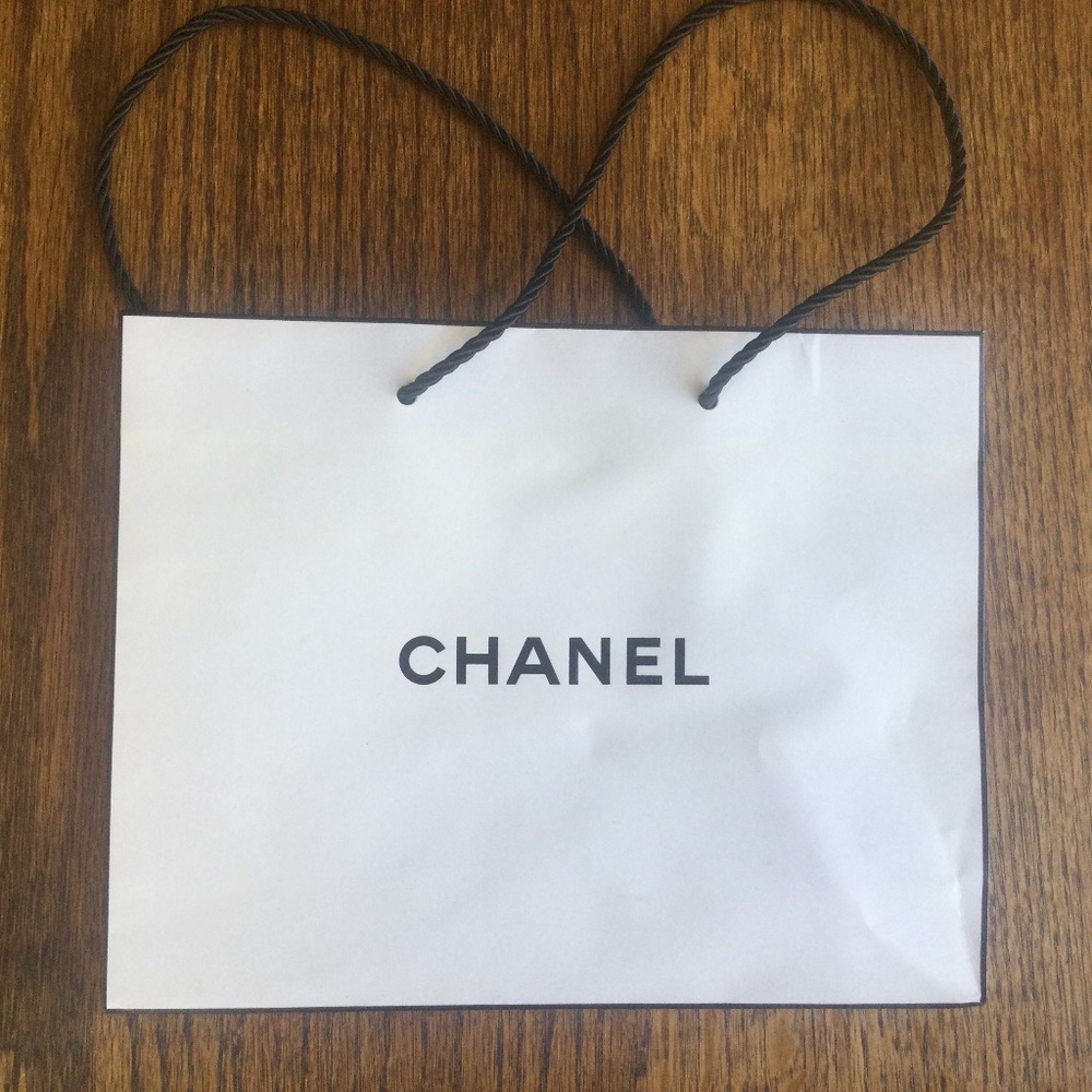 Chanel Packaging - Picture 6 of 6
